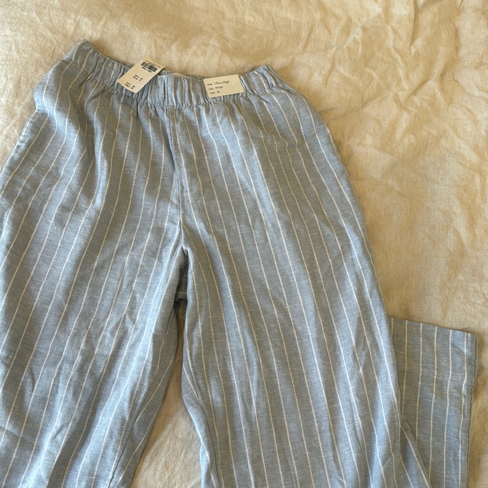 Abercrombie & Fitch Light Blue Pinstripe Wide-Leg Pants Small LONG